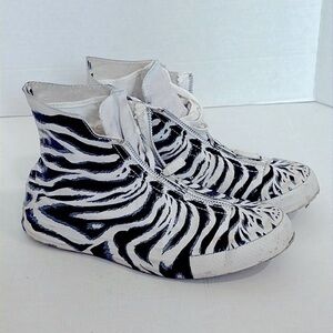 CONVERSE CTAS CHUCK TAYLOR ALL STAR SHROUD HI Zebra striped women's 8.5